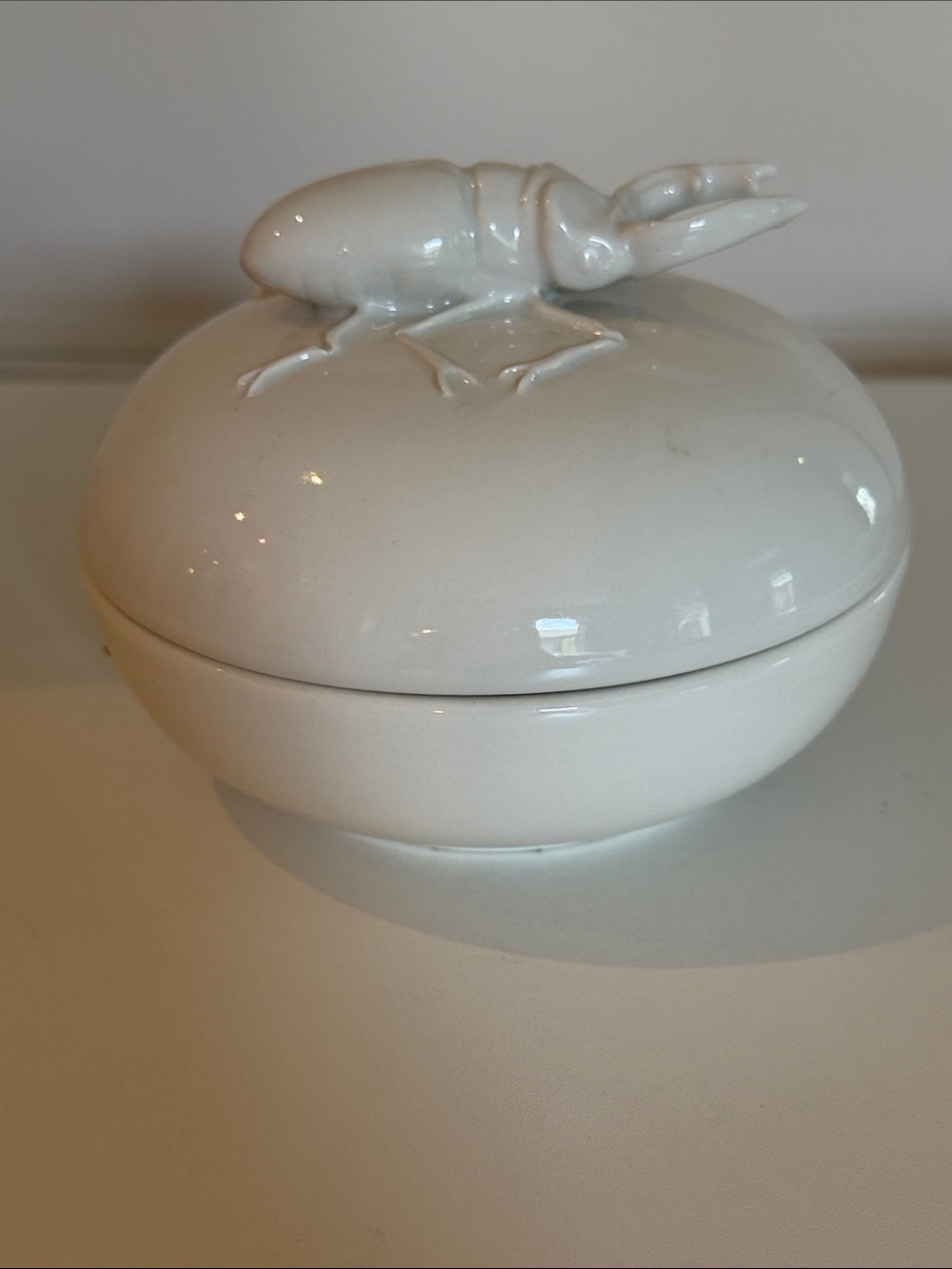 Glossy White Porcelain Lidded Stag Beetle Bowl / Trinket Box - Blue Script Mark